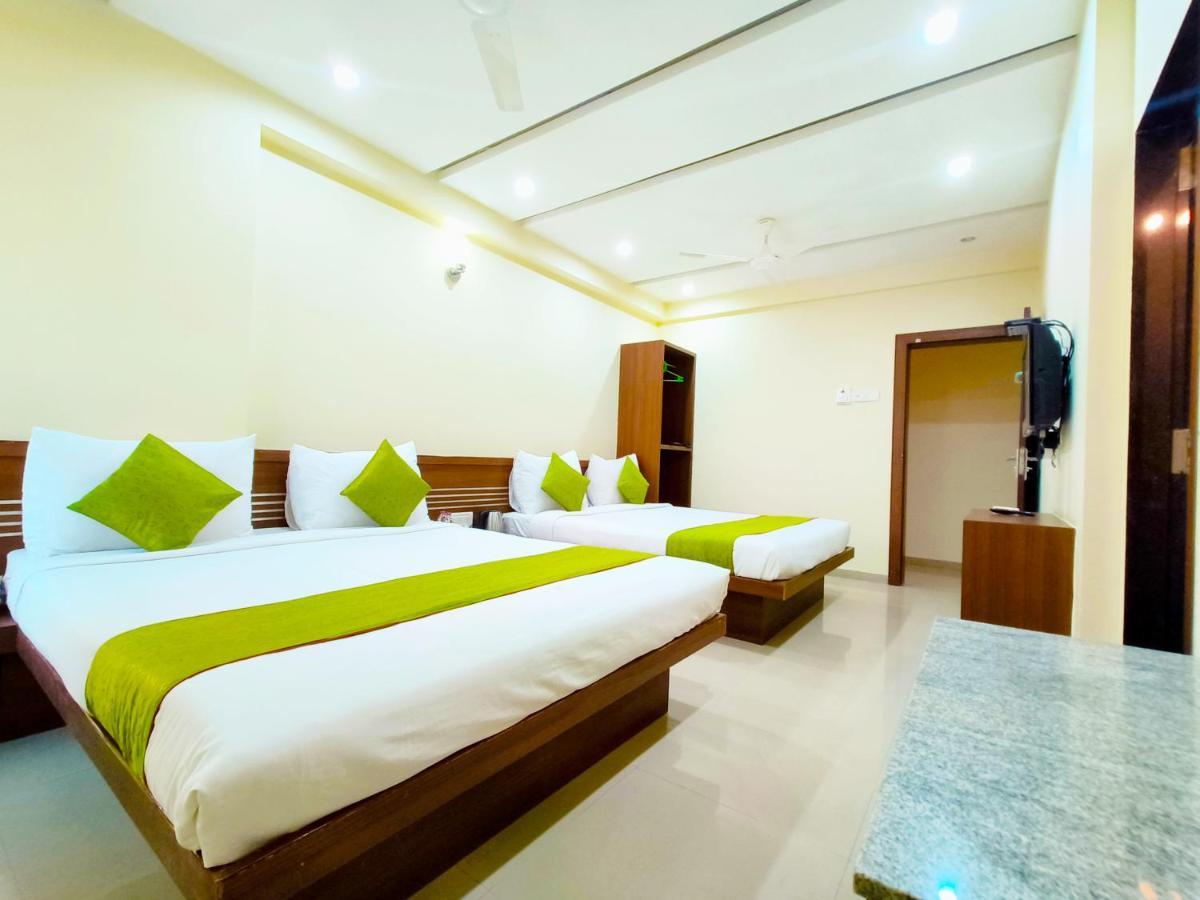 Sai Srushti By Neem Square Hotel Shirdi Eksteriør billede
