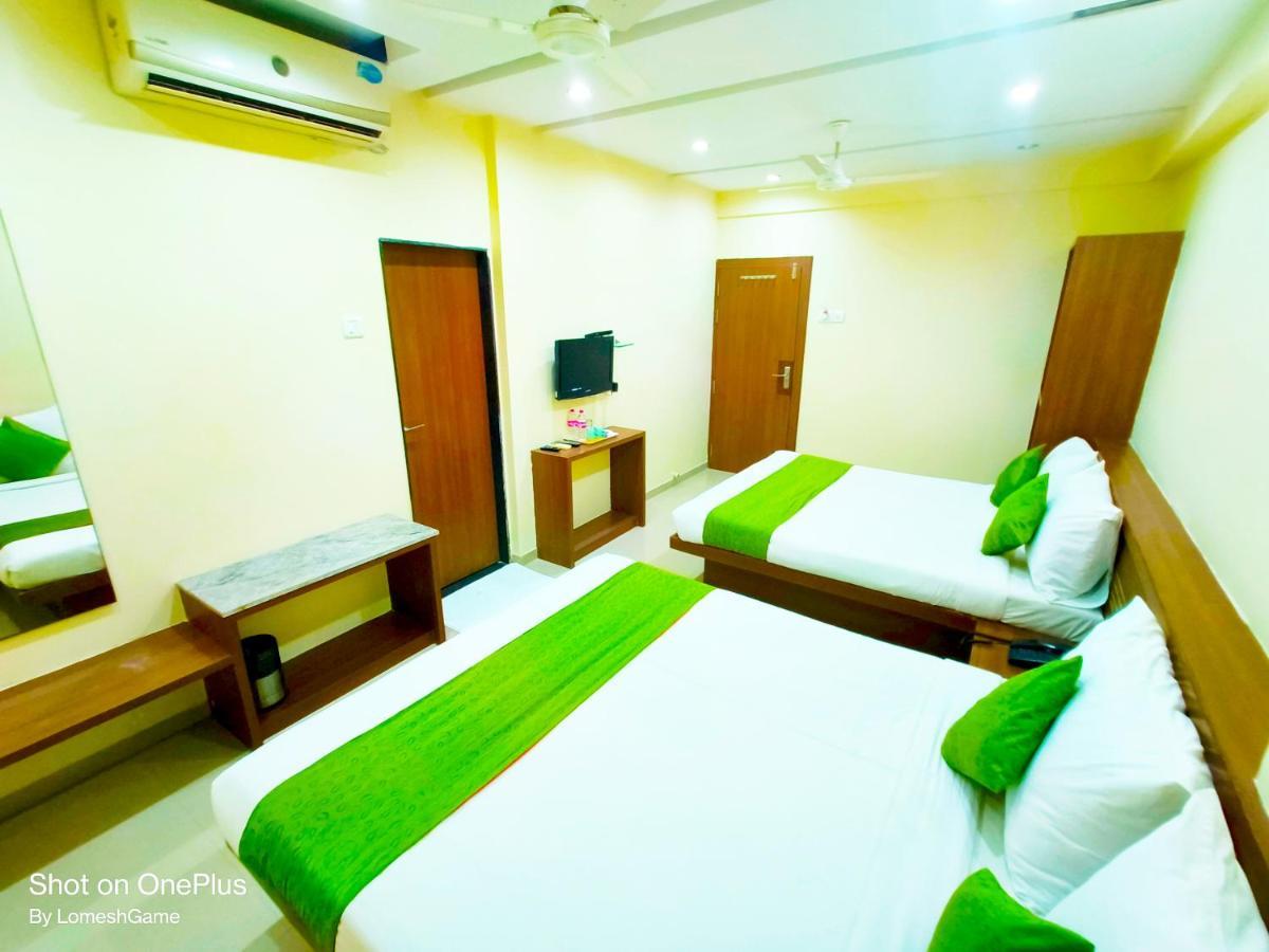 Sai Srushti By Neem Square Hotel Shirdi Eksteriør billede