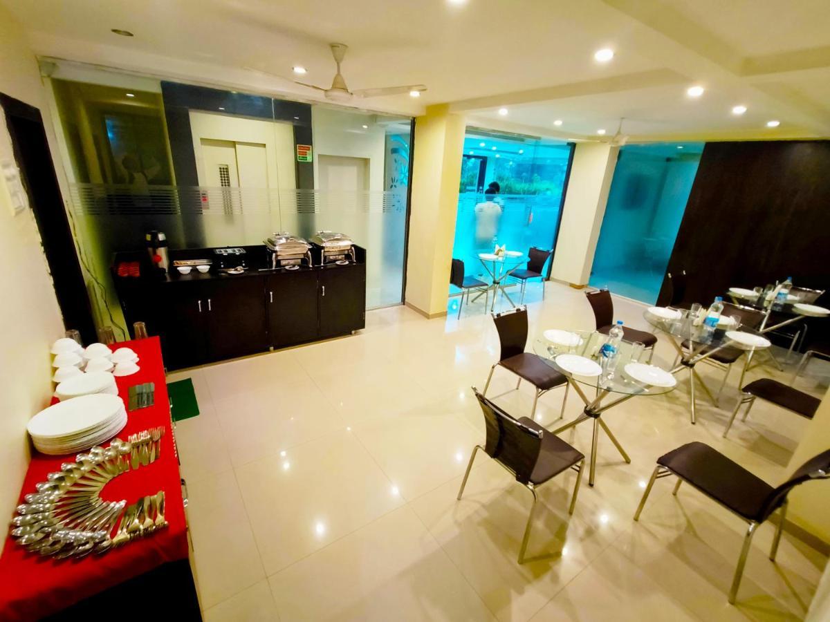 Sai Srushti By Neem Square Hotel Shirdi Eksteriør billede