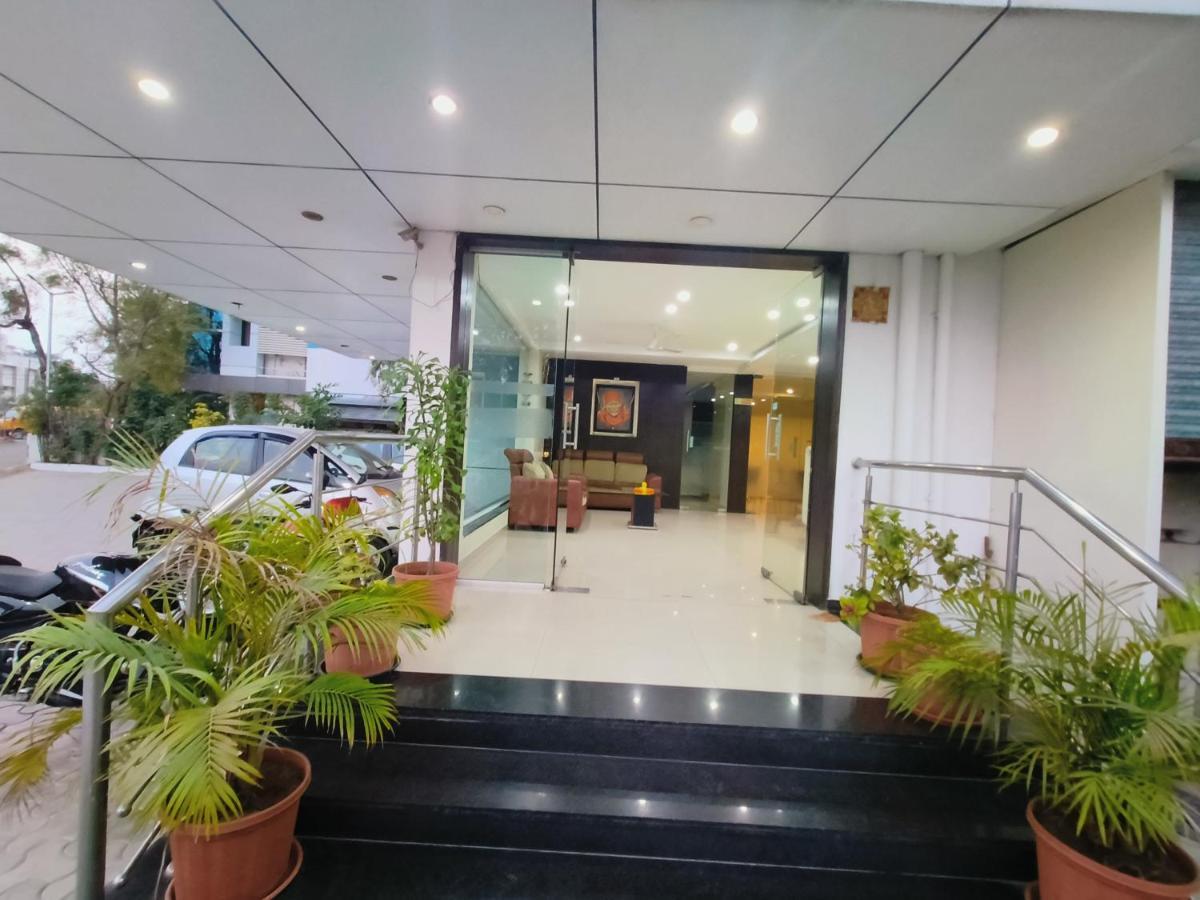 Sai Srushti By Neem Square Hotel Shirdi Eksteriør billede