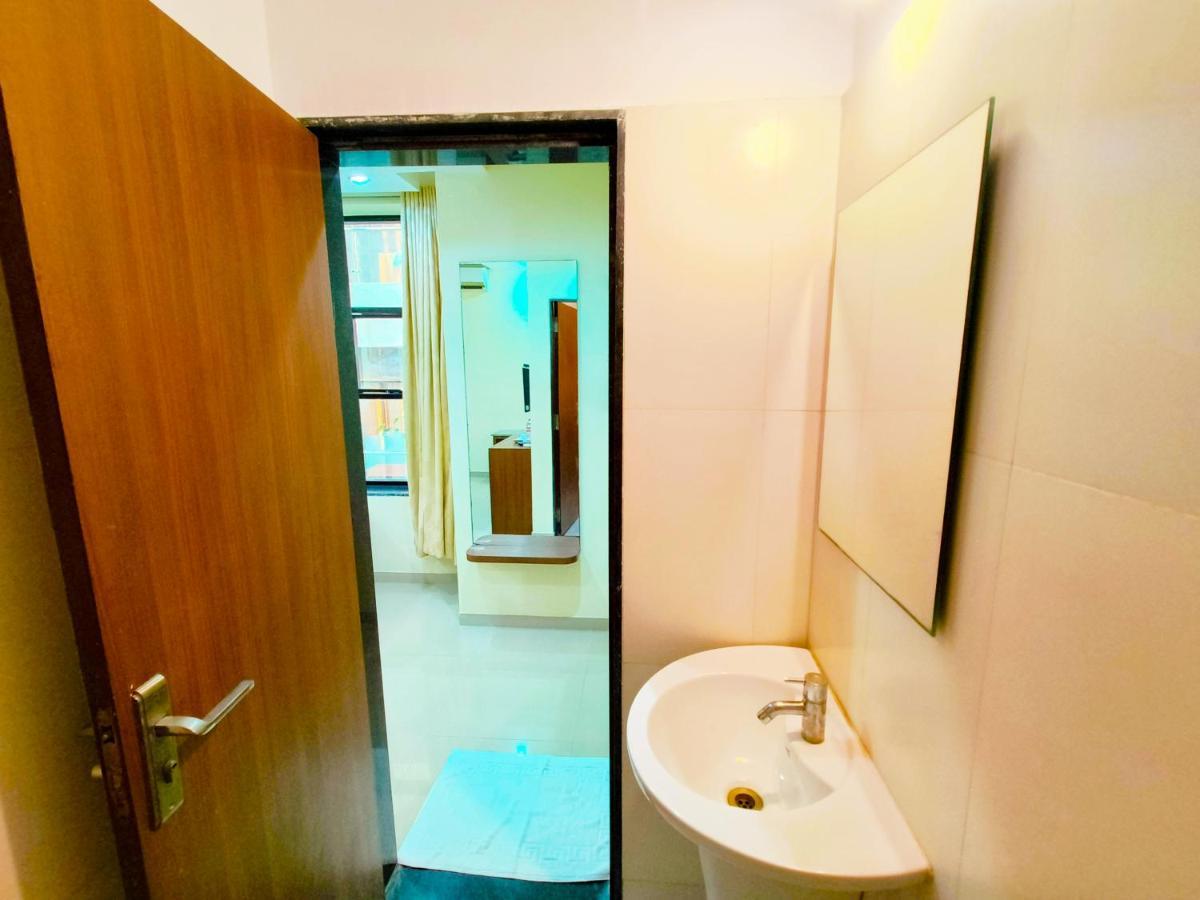 Sai Srushti By Neem Square Hotel Shirdi Eksteriør billede